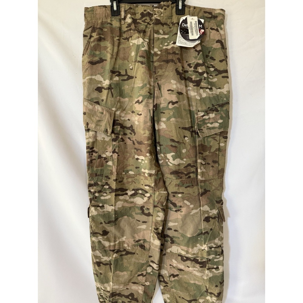 NWT Defender Men's size large Army camo flame resistant cargo pants